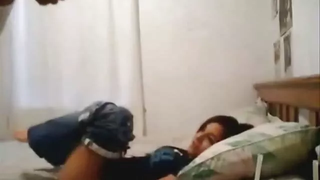 Suzana se toca videos en español latino xxx los dedos hasta que se pone crema