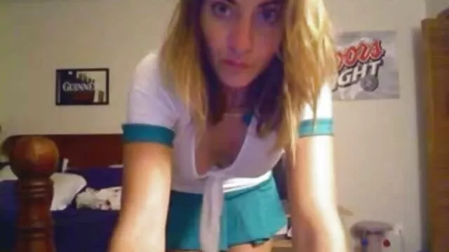 Puedo ayudarte a convertirte en la chica marica de tus sueños porno latino en vivo