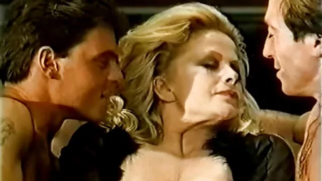 Nena adolescente sexy quería darle vida a su vida sexual con videos de latinos gay la abuela