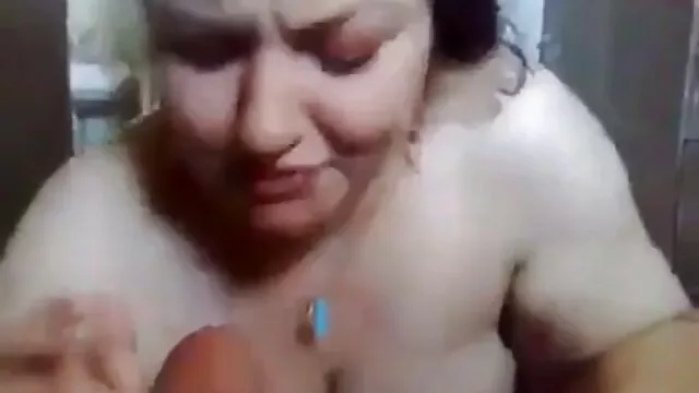 Cleo Vixen se mete sexo latino hd los dedos en el coño perfecto